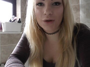 Penny_Lee_-_Penny_Brushes_her_teeth_-_ManyVids