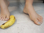 Ashley_Teal_-_Mashing_Banana_Foot_Job_-_ManyVids