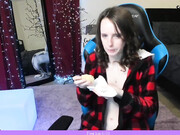 foxy_gamer_04012020_0741_female_chaturbate