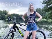 evaelfie onlyfans_5f32c6a7601513b1f59e4_source