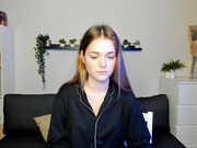 caitlin_bell_25092021_1358_female_chaturbate