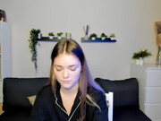 caitlin_bell_25092021_1423_female_chaturbate