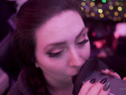 dovey_free_01-01-2021_88916518_March_2020_Ear_Eating_2