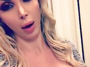 Nikki Benz_2017-10-15 23.02.03