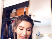 molly eskam_JArPjHlEnjmmUJC23CA4Xtv3B4camJ6a
