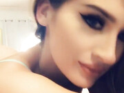 molly eskam_w8phqf7T7T8YT4it1PoauMlvtVWzIMec