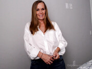 kimithemilfmommy-05-10-2020-991913669-Jeans,_a_white_shirt_with_sexy_underneath..._and_A_BELT