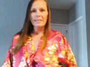 kimithemilfmommy-10-08-2020-679317128-Lotion_after_a_shower.._time_to_get_to_work