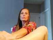 kimithemilfmommy-10-08-2020-679317128-Lotion_after_a_shower.._time_to_get_to_work