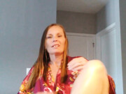 kimithemilfmommy-10-08-2020-679317128-Lotion_after_a_shower.._time_to_get_to_work