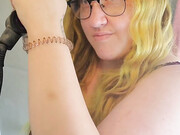 bodyposistylist_11-11-2020_68682139_Ask_and_you_shall_receive,_loves_Here_is_the_video_of_me_using_my_Triple_Barrel_waver_to_create_natural_looking_waves_al