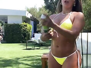 dianamaux_05-06-2021_154304810_WhatБ─≥s_better_than_watching_me_shake_my_ass_in_a_bikini__Having_@hollybarker_join_me_П÷▌┴_we_turned_this_into_our_own_twerking_pa