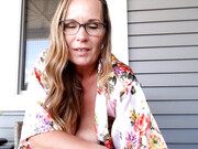 kimithemilfmommy-02-06-2021-2125559790-Here_is_a_little_teaser_for_Fridays_video___Happy_humping_day