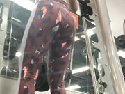 thatgirlfromtiktok_15-10-2020_59424659_Did_all_kinds_of_squats_at_the_gym_today..._I_think_I_need_a_photographer_П÷╔╣