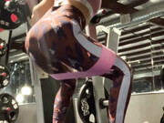 thatgirlfromtiktok_30-10-2020_64581816_More_squats_П÷≤┬_keep_an_eye_out_for_the_gains