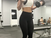 toneupwithtay_01-07-2021_164322250_BIБ─≥s,_triБ─≥s_and_shoulders_П÷▓╙П÷▐╪_NO_REPEAT____LetБ─≥s_get_these_arms_and_shoulders_TONED__Follow_along_with_this_rout