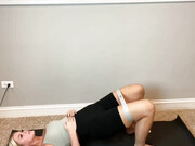 toneupwithtay_05-01-2021_90751813_П÷█▒LETS_WORK_THOSE_GLUTESП÷█▒_._Okay_FIRST_OFF_П÷▓√_Resistance_bands_are_THE_BEST___If_you_donБ─≥t_have_any,_stop_right_now