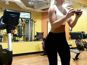 toneupwithtay_13-04-2021_134465049_LOVED_THIS_WORKOUT_П÷≥▄П÷▓≈_Sweaty,_intense,_using_full_body_but_only_one_dumbbell.Б═─Б═─Б═─Б═─_I_only_used_a_5lb_dumbbell_