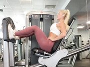 toneupwithtay_28-06-2021_163083861_Leggggy_dayyyП÷█▒П÷█▒П÷█▒_Just_over_here_putting_in_that_WORK_on_a_MONDAY__Amazing_leg_workout_you_have_to_try___LETS_GET_I