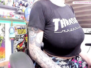 yesikasaenz_26122019_0250_female_chaturbate_2