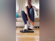Goddess Grazi (@grazigoddess) onlyfans_(19 05 2021) Post Workout Sweaty Feet Pez O Suado P S Treino