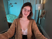 zlata_luna_01112021_1730_female_chaturbate_4