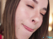 emyii_02042022_0207_female_chaturbate