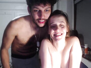 blue_eyed_lightskin_02052022_0953_couple_chaturbate_3