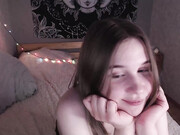 honey_tail_18052022_2236_female_chaturbate_5