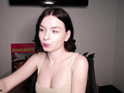 alice_braga_04042022_0532_female_chaturbate_4