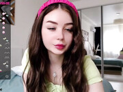 cutest_lol_05062022_1637_female_chaturbate_3