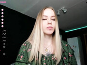 ur_sweet_lily_18062022_1137_female_chaturbate