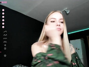 ur_sweet_lily_18062022_1137_female_chaturbate_2