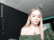 ur_sweet_lily_18062022_1137_female_chaturbate_3