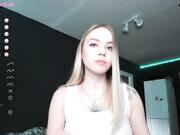 ur_sweet_lily_18062022_1137_female_chaturbate_5