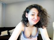 your_lilly_girl_17062022_1527_female_chaturbate_3