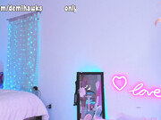 demihawks_14062022_0606_female_chaturbate_4