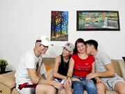 average_abrah_05082022_1952_couple_chaturbate