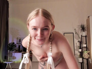 charming_daisy_08082022_1707_female_chaturbate_3