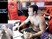 damn_whos_that_21052022_0530_couple_chaturbate_2